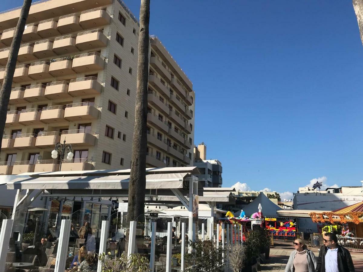 Sea View Central Apt Ithaki Larnaca Eksteriør billede