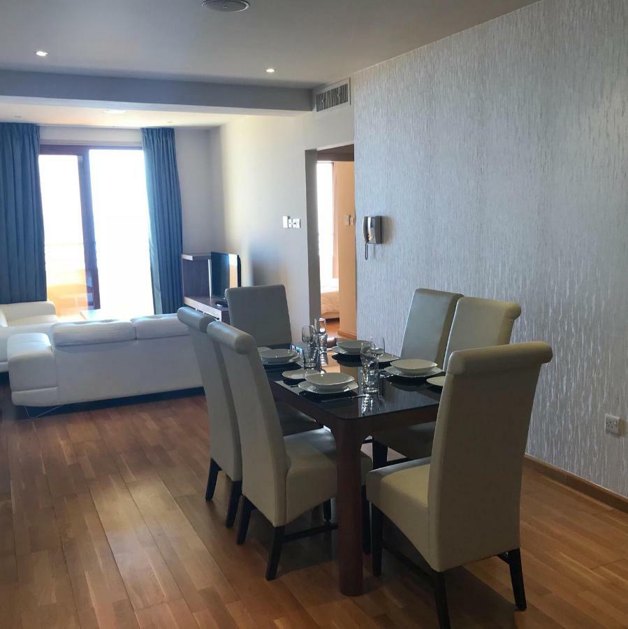 Sea View Central Apt Ithaki Larnaca Eksteriør billede