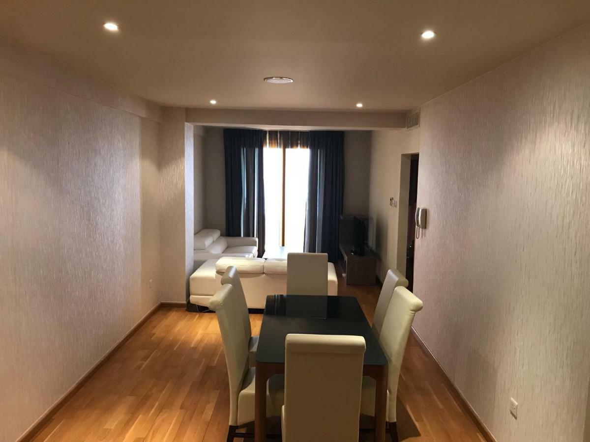 Sea View Central Apt Ithaki Larnaca Eksteriør billede